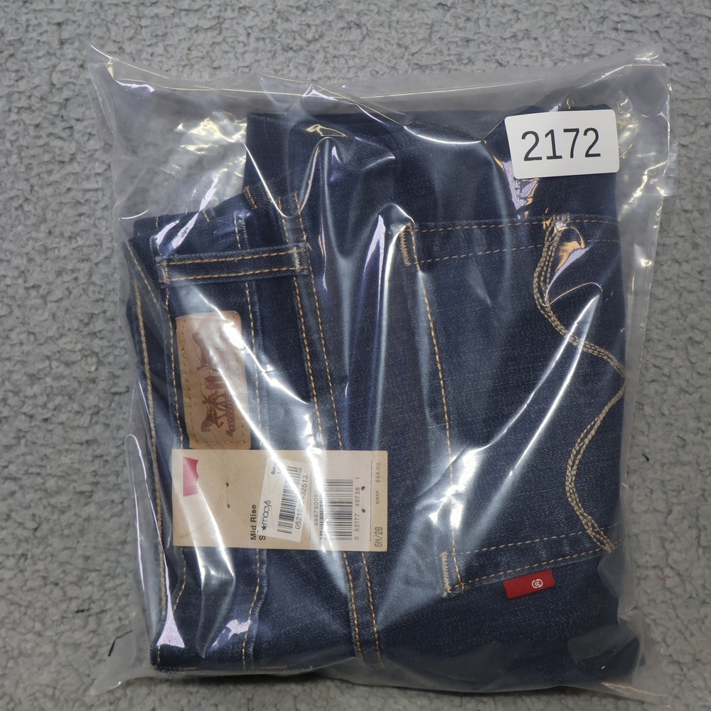 Levis Mid Rise Skinny Jeans Womens 12 Dark Wash Stretch Denim Blue 6M/28 - Picture 15 of 15
